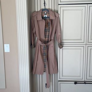 NWT Burberry tropical Gabardine belted trench coat